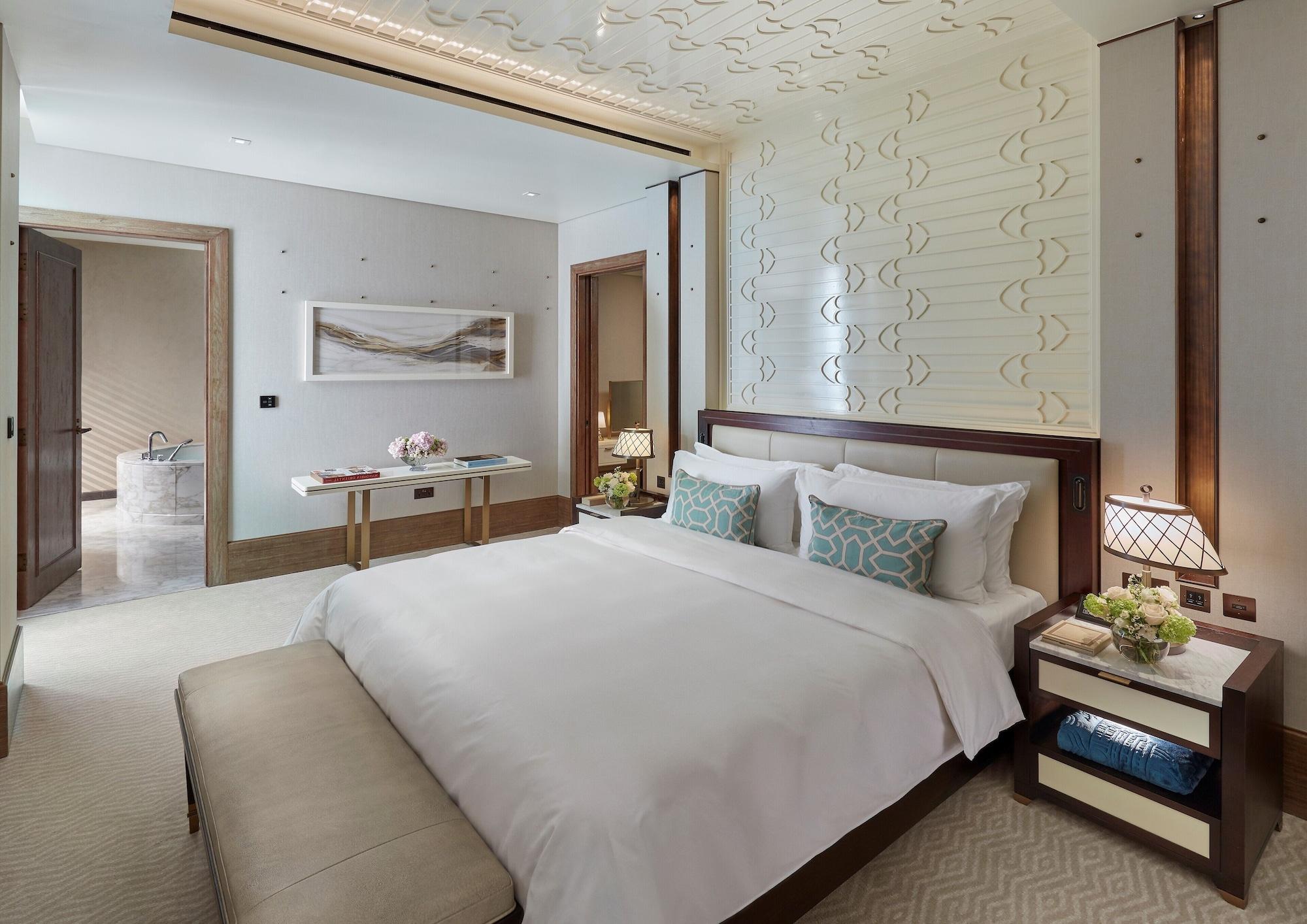 Mandarin Oriental, Doha Hotel Ngoại thất bức ảnh A bedroom at the hotel