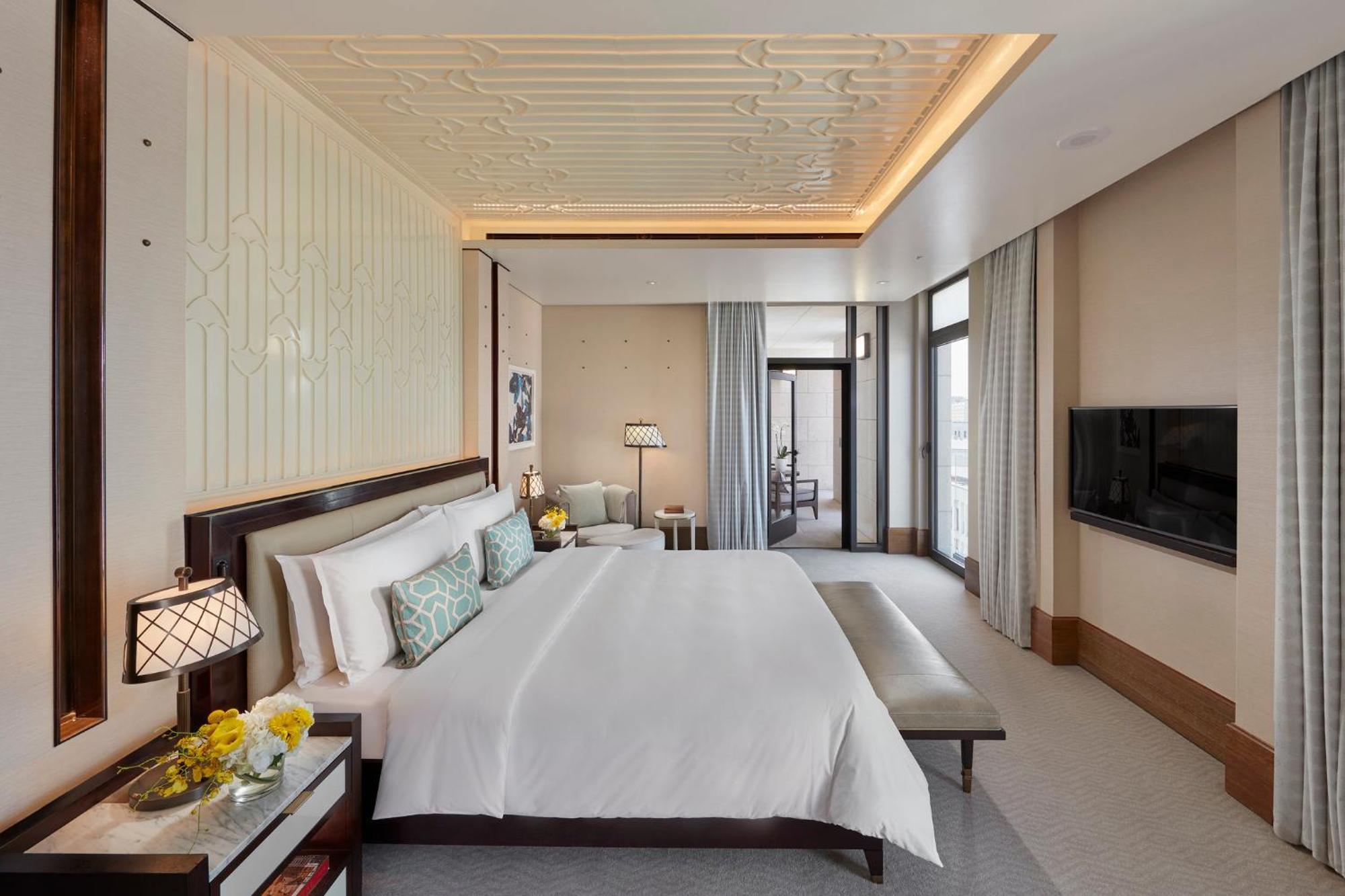 Mandarin Oriental, Doha Hotel Ngoại thất bức ảnh A bedroom at the hotel