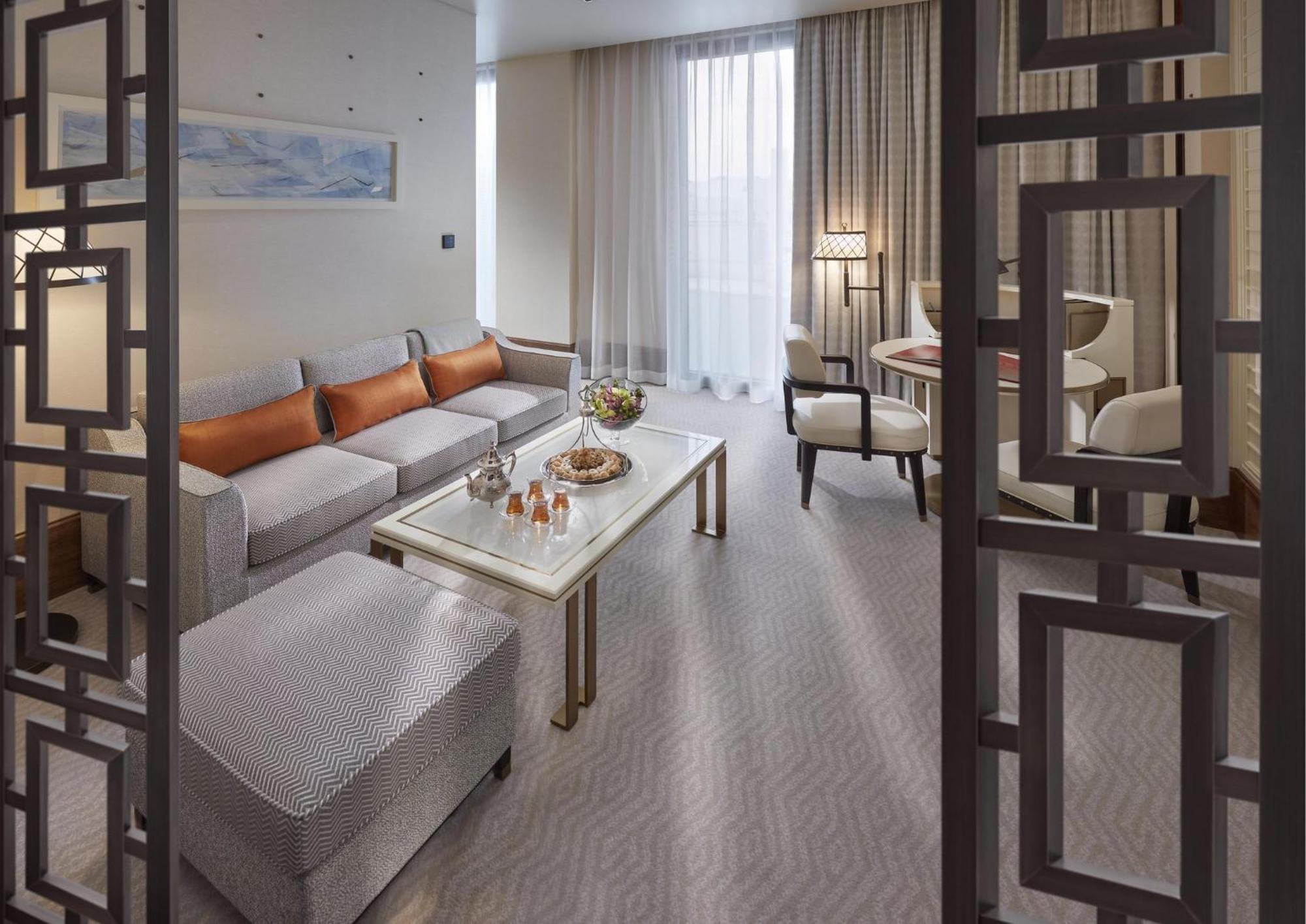 Mandarin Oriental, Doha Hotel Ngoại thất bức ảnh A suite at the hotel