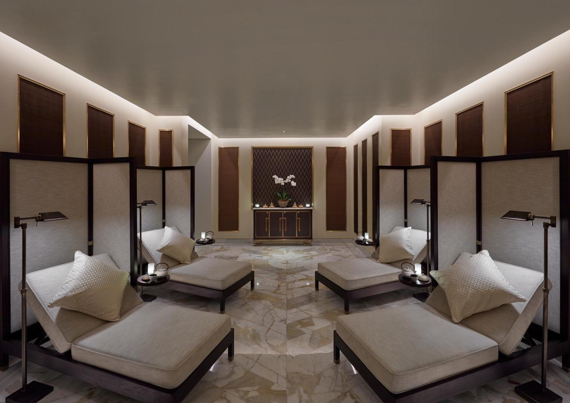 Mandarin Oriental, Doha Hotel Ngoại thất bức ảnh The spa at The Ritz-Carlton, Dubai